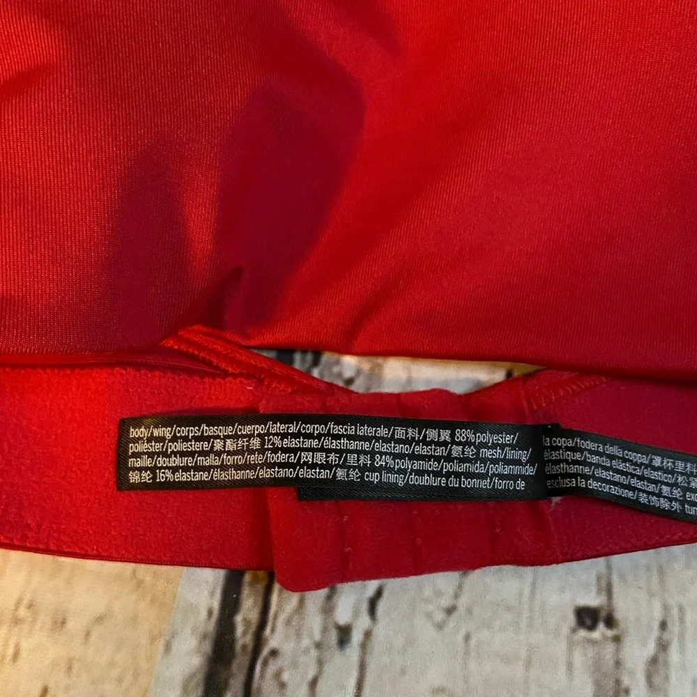 Victoria’s Secret Pink Sport Cross Back Sports Bra - Picture 2 of 6